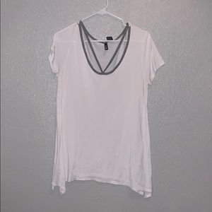 White tee cute detail